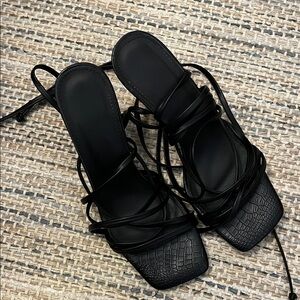 Elegant Black Strappy Women's Sandals